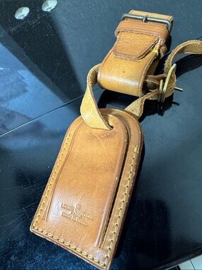 Louis Vuitton Original Brown Leather  Luggage Tag & Poignet Set